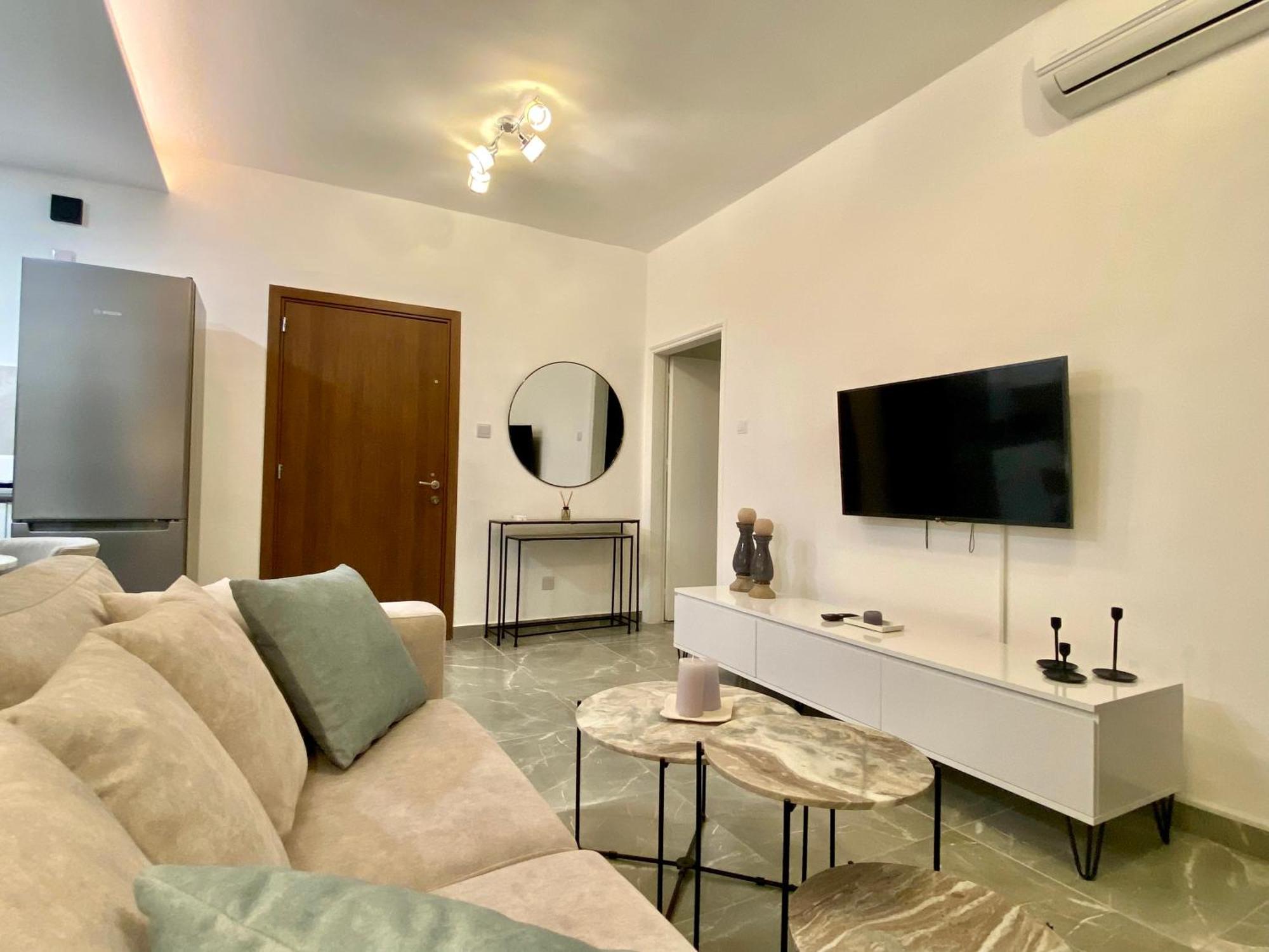 White Arches Apt #2 By Trulycyprus Лимасол Екстериор снимка