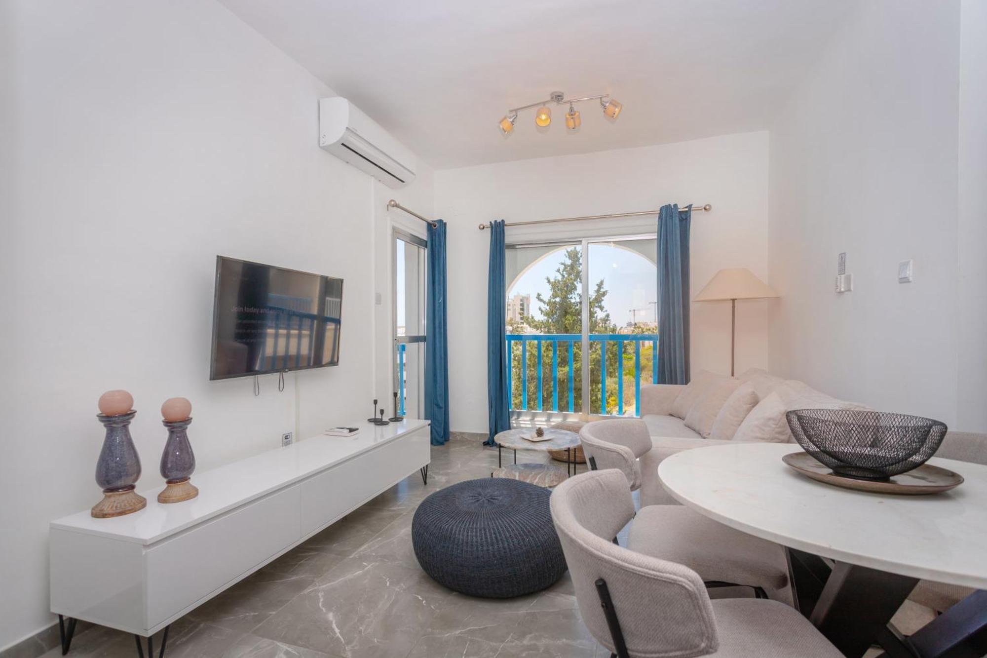White Arches Apt #2 By Trulycyprus Лимасол Екстериор снимка